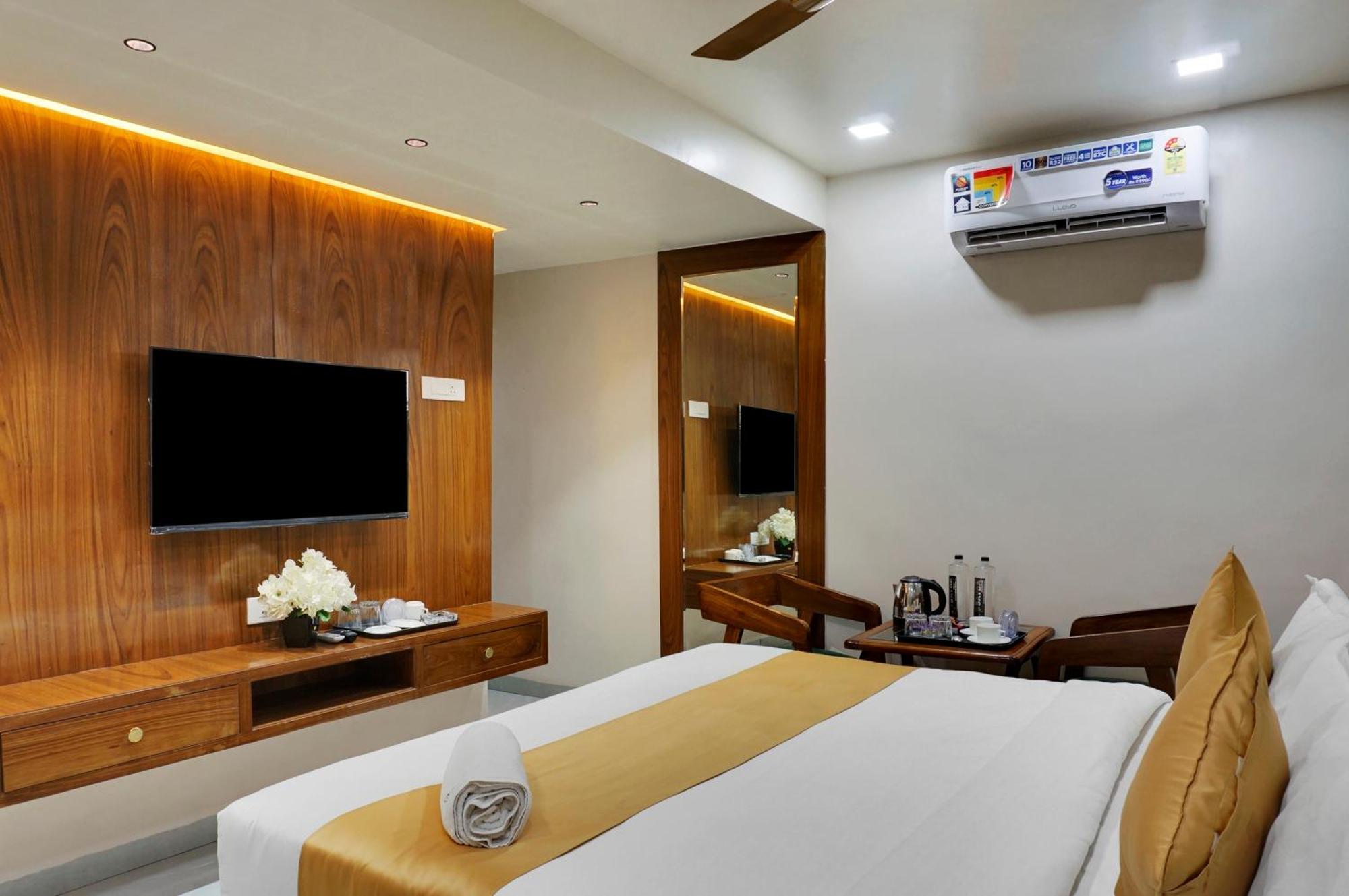 Hotel Sayba Executive Pune Exterior photo